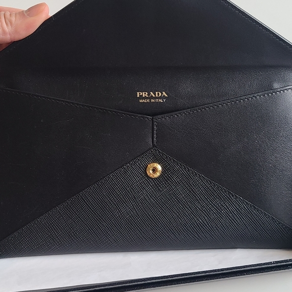 SOLD! Prada Saffiano Envelope Wallet Excellent Condition Black - Picture 4 of 8